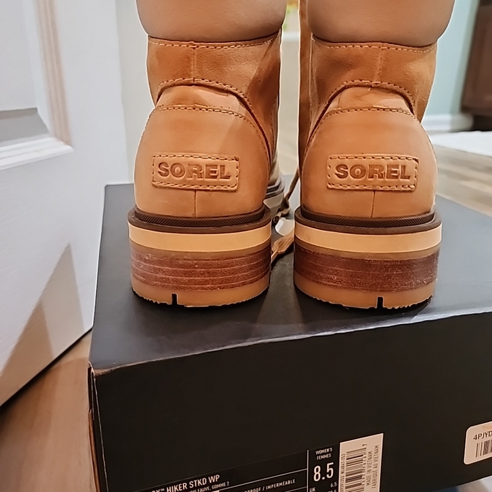 Sorel Tan Ankle Boots - Picture 6 of 12